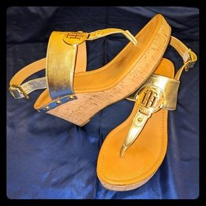 Tommy Hilfiger Wedge Sandals🔥🔥🔥